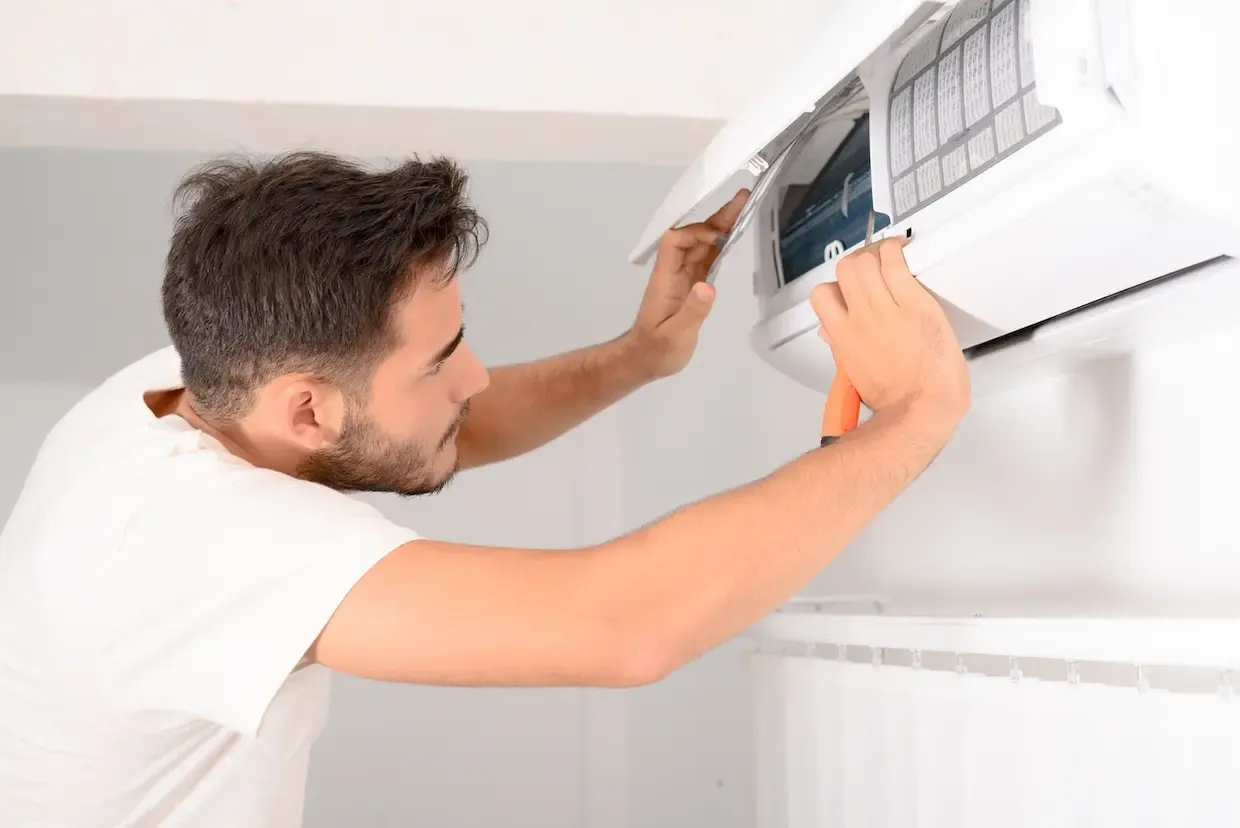 Conseils et astuces pour nettoyer la climatisation de votre logement