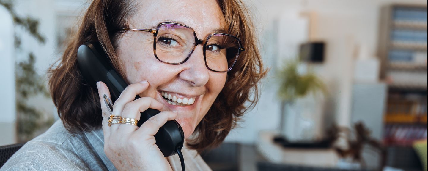 conseillère clientèle - informations - écoute - relation client.jpg