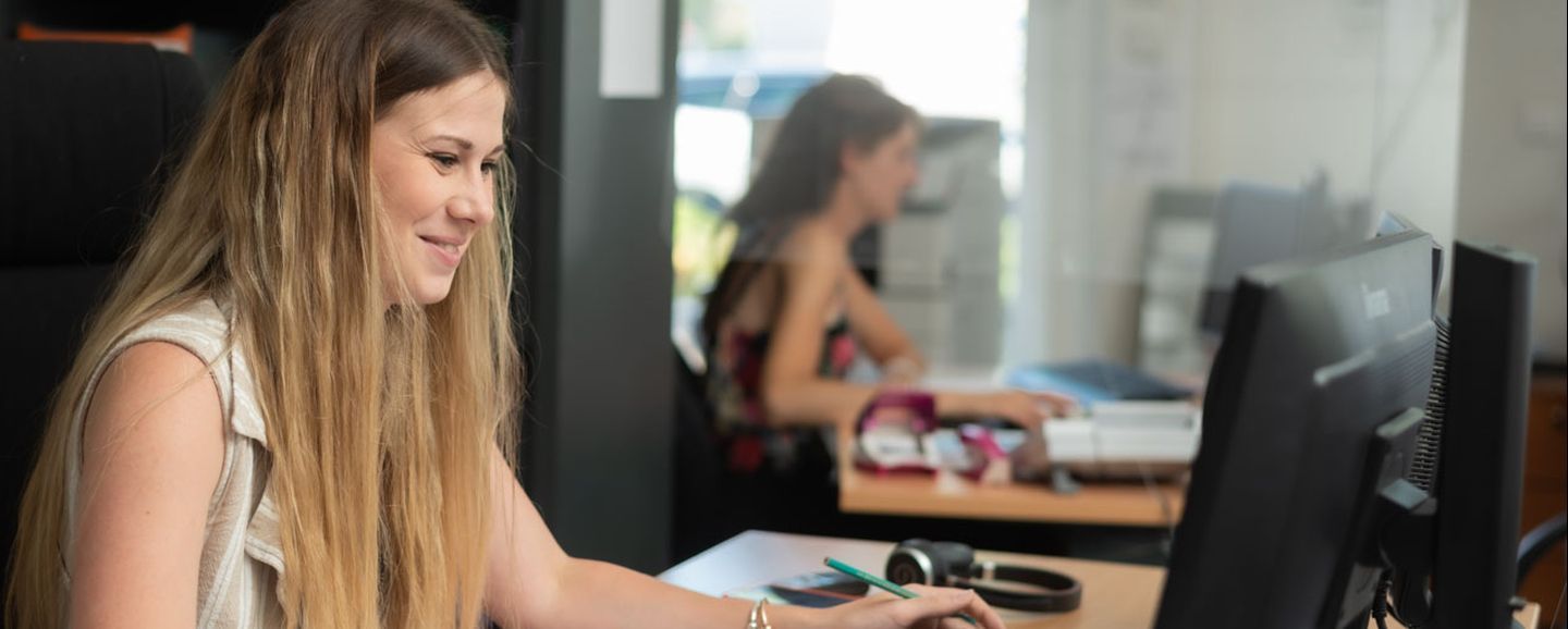 intégration - métiers - conseillère clientèle - conseil.jpg